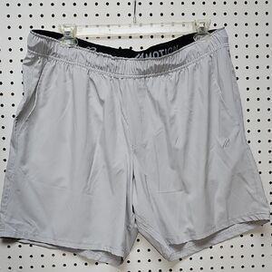 Eddie Bauer In Motion Shorts Sz XL Lite Gray